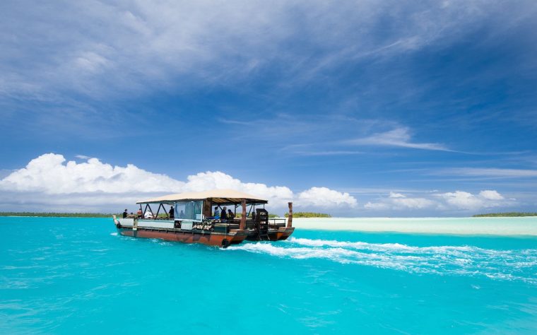 cook islands aitutaki the vaka lagoon cruise