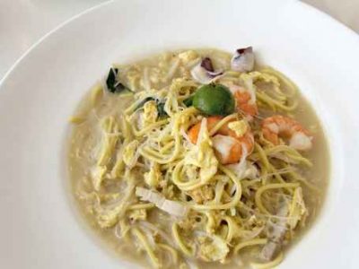 Hokkien Fry Noodles with Prawns and Squid