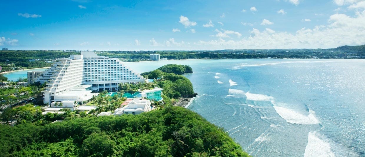 Paradises Resorts