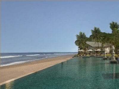 Paradises Resorts